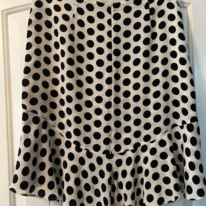 Cute Allison Taylor high low 100% silk skirt with polyester lining size 8.